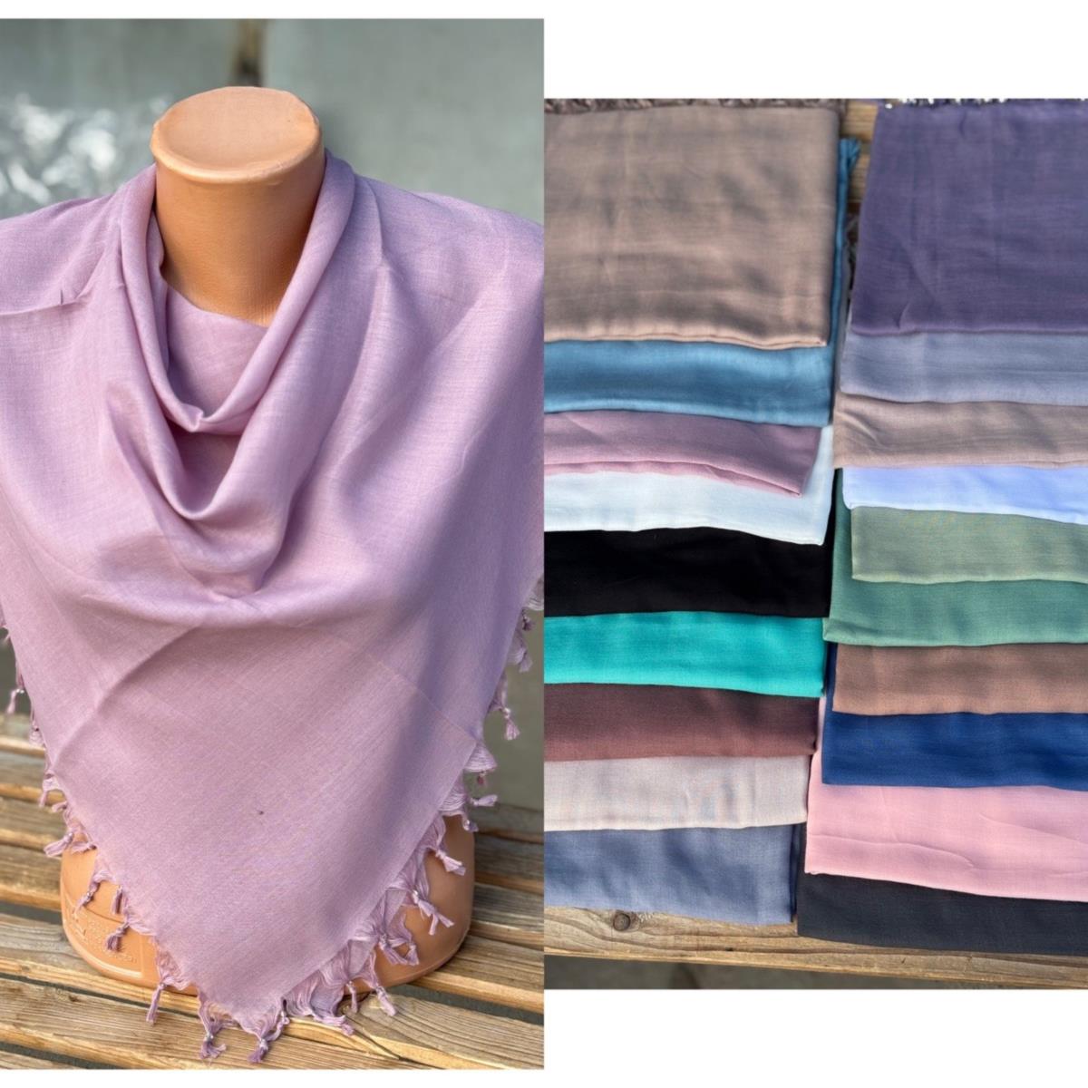 Хустка однотонна з бусінками